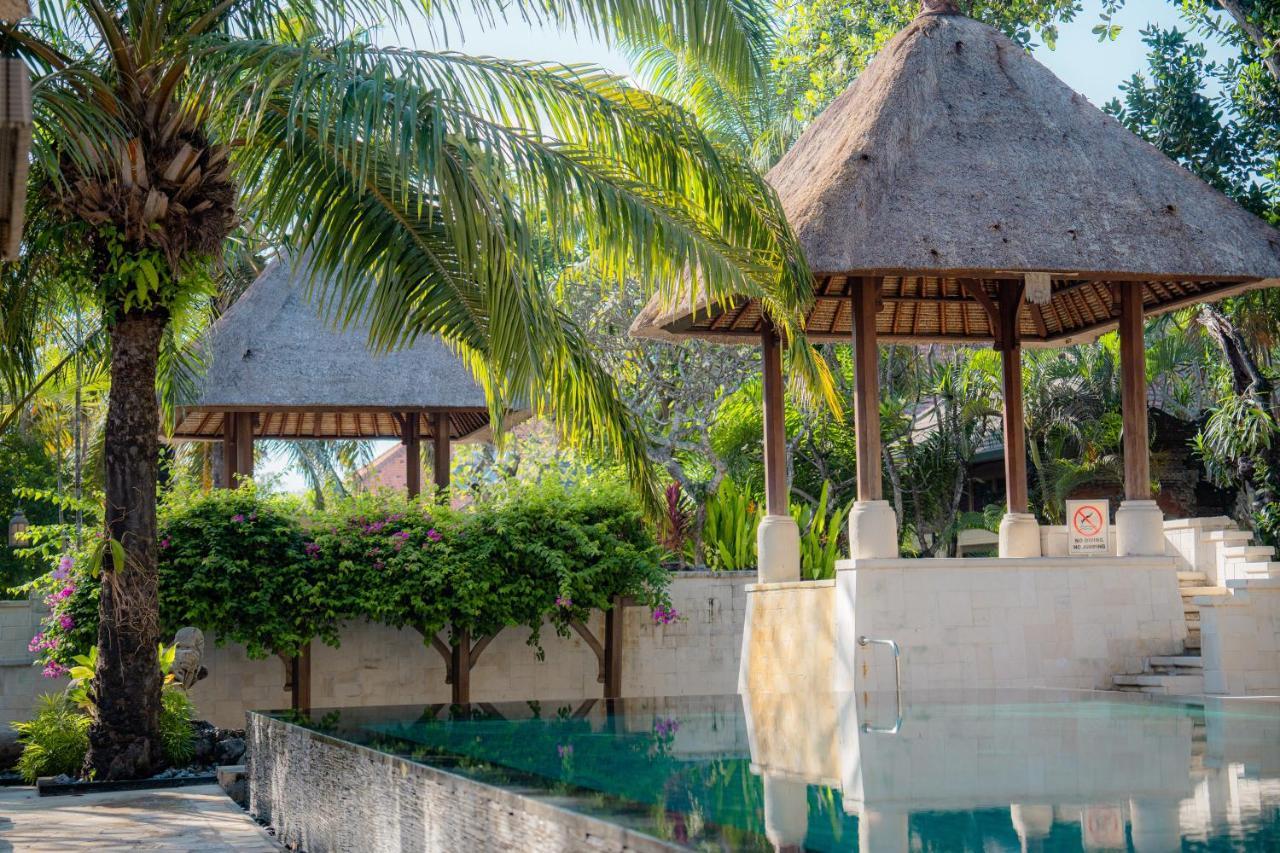 Griya Santrian A Beach Resort And Spa Sanur  Ngoại thất bức ảnh