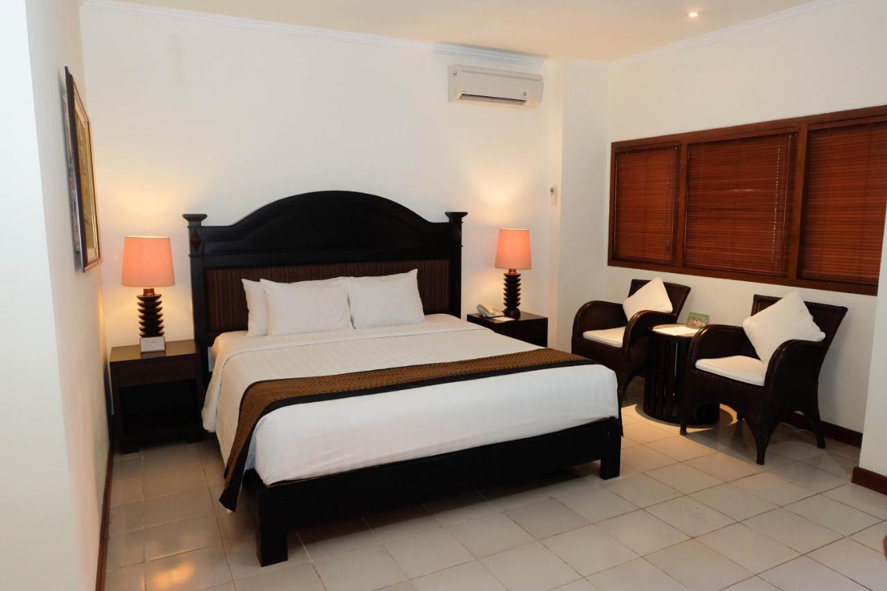 Griya Santrian A Beach Resort And Spa Sanur  Ngoại thất bức ảnh