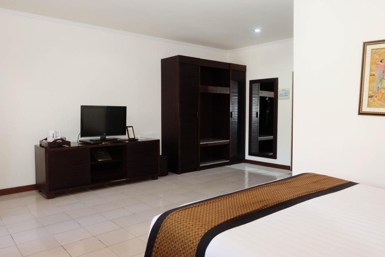 Griya Santrian A Beach Resort And Spa Sanur  Ngoại thất bức ảnh