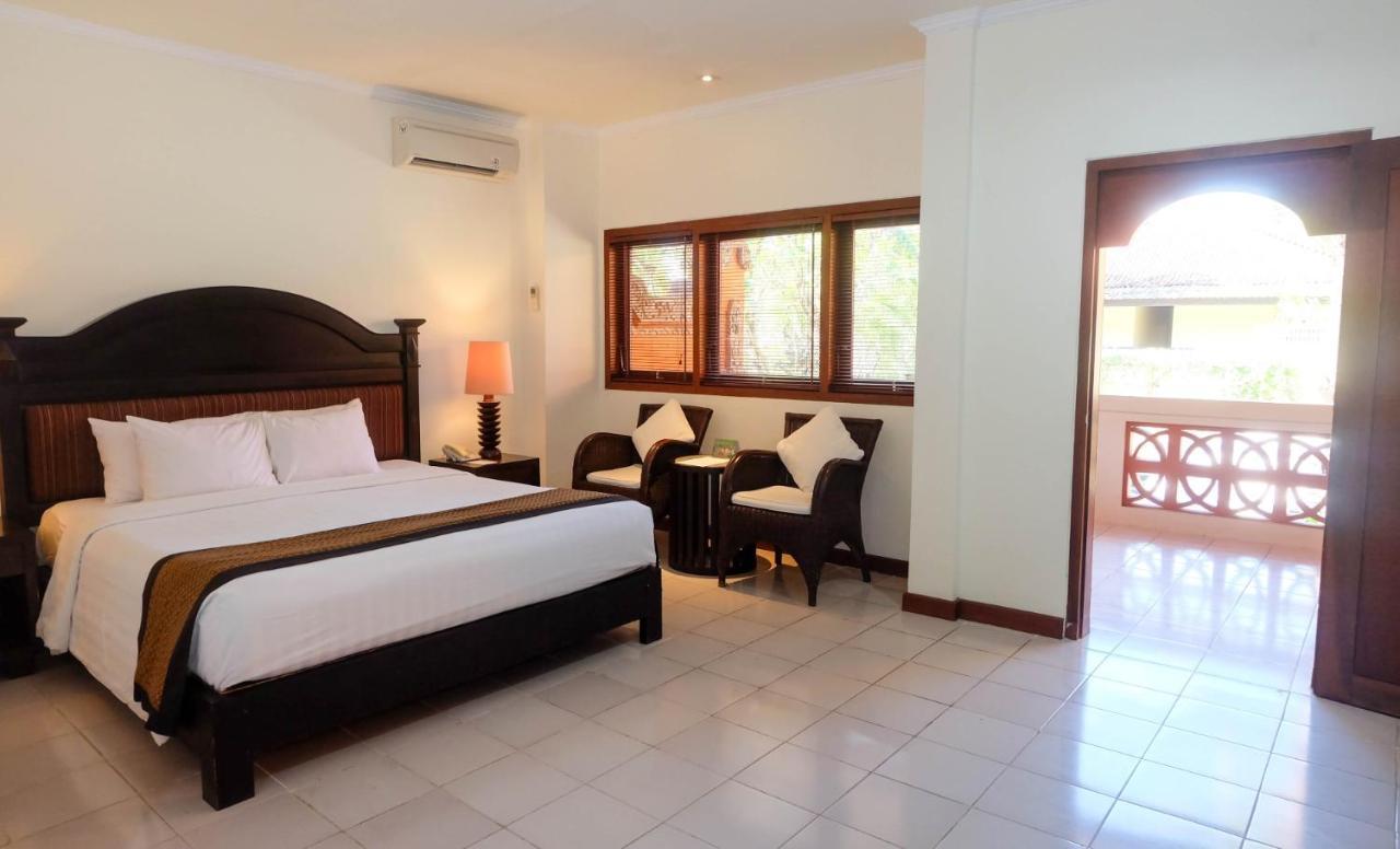 Griya Santrian A Beach Resort And Spa Sanur  Ngoại thất bức ảnh