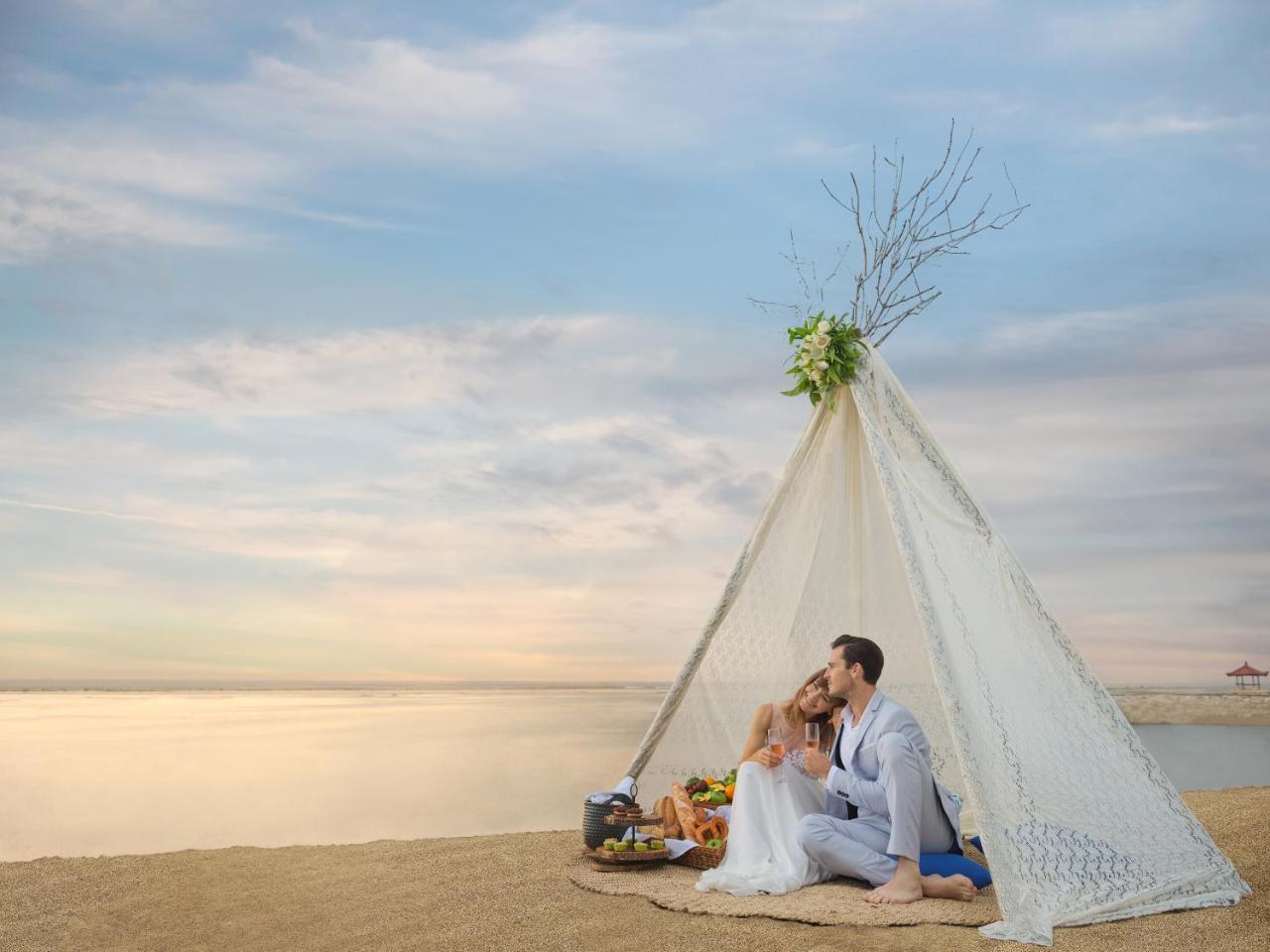 Griya Santrian A Beach Resort And Spa Sanur  Ngoại thất bức ảnh